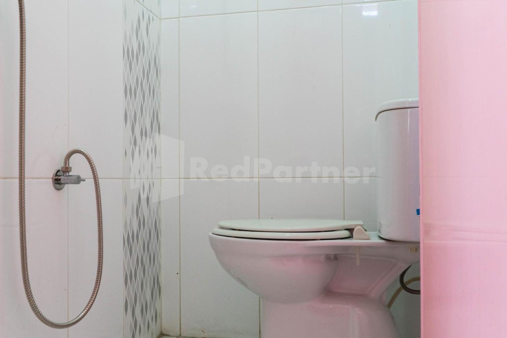 Asri Residence Near Jalan Iskandar Muda Medan Mitra Reddoorz Esterno foto